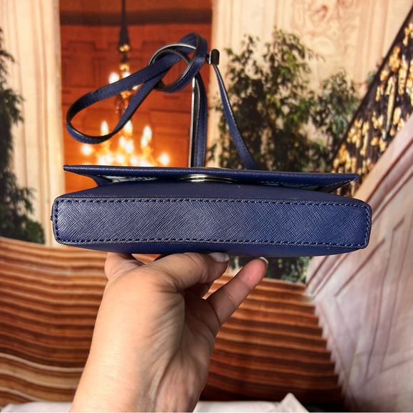 Authentic Kate Spade Navy Blue Leather Astor Court Flap Crossbody Bag excellent - Picture 9 of 15